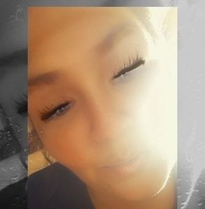 Meet your Posher, Alisha